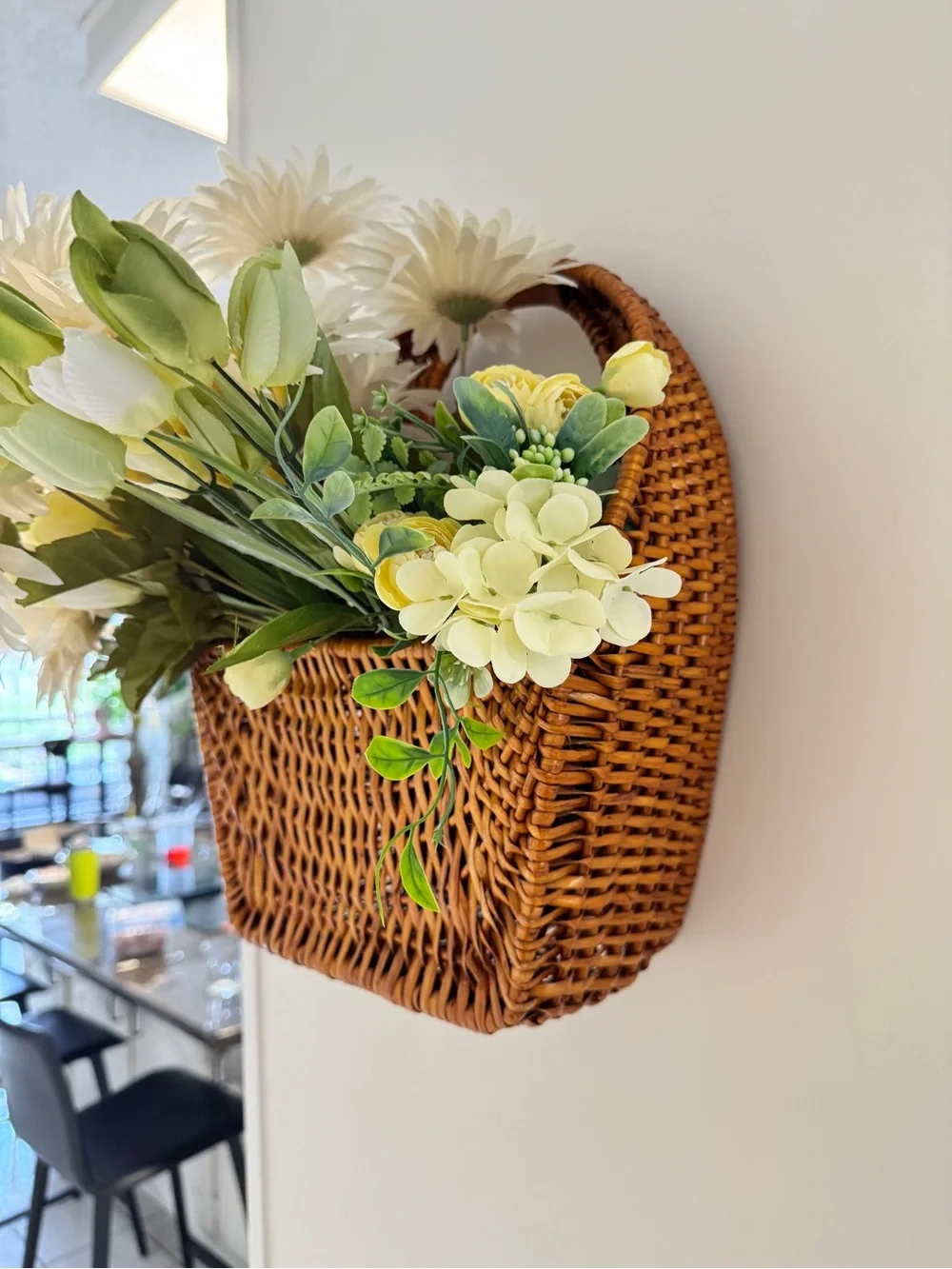 Vintage Woven hanging basket, willow basket, wall basket, brown